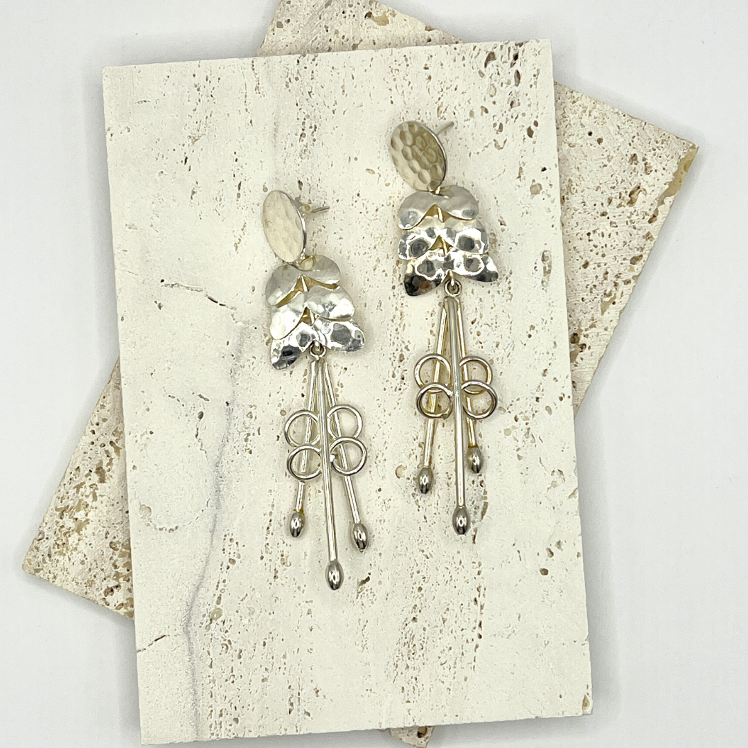 ARISTOTELIA Leaf Earrings